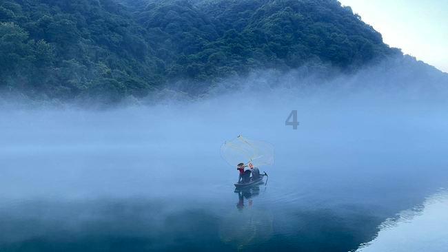 “汪汪队”助阵“十四冬”安保:萌萌的“安检员”精准高效