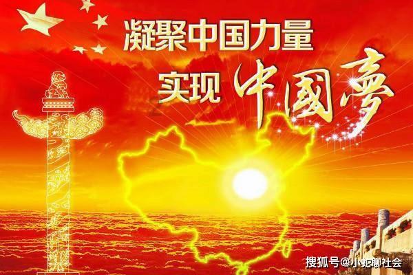 公交车上女子发病 好司机闯红灯救人