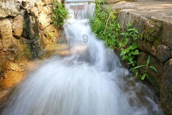 越南vs印尼首发:阮光海、范俊海、阮俊英、范春孟先发