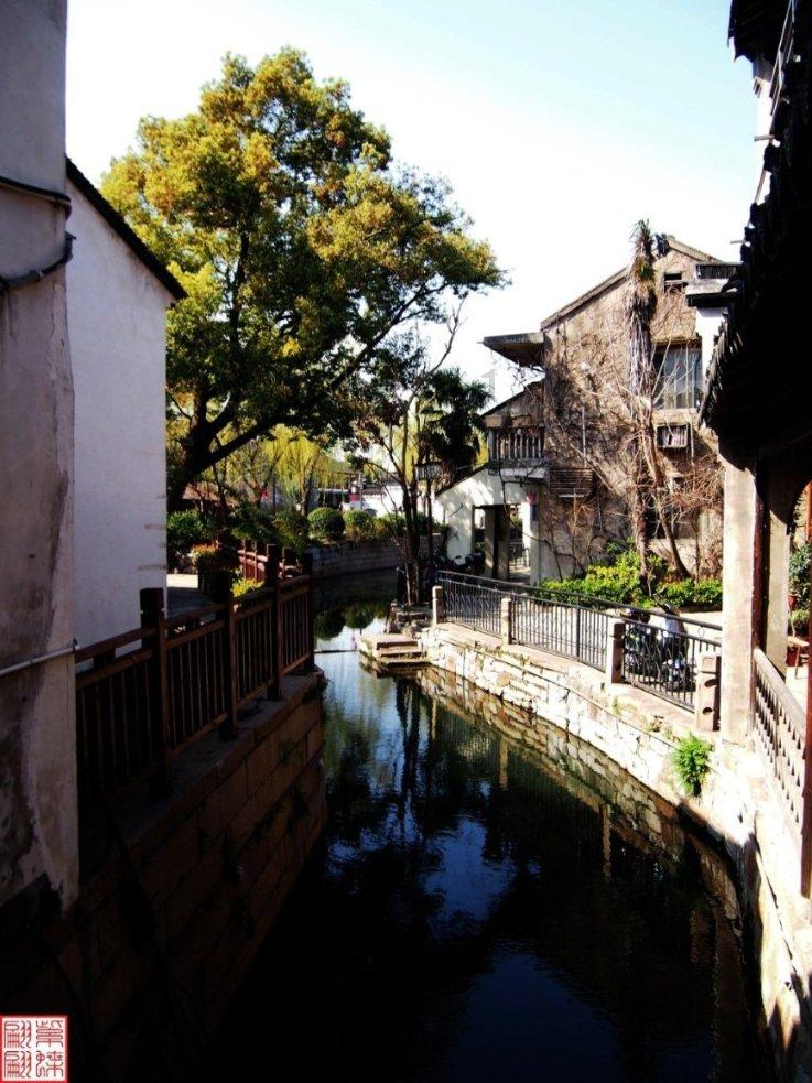 虫虫助手下载