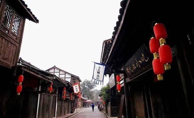 逃离沙漠小镇
